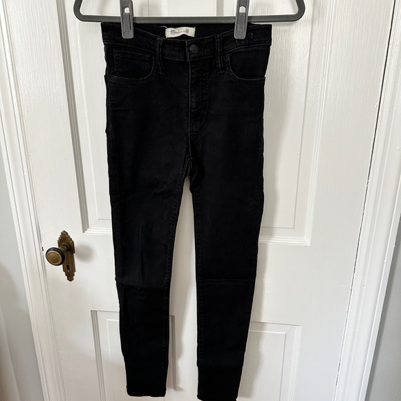 Madewell Women's Roadtripper Black Jeans - Picture 6 of 9